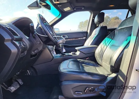 2016 Ford Explorer Platinum z USA, uszkodzony, nr VIN 1FM5K8HT6GGC82705